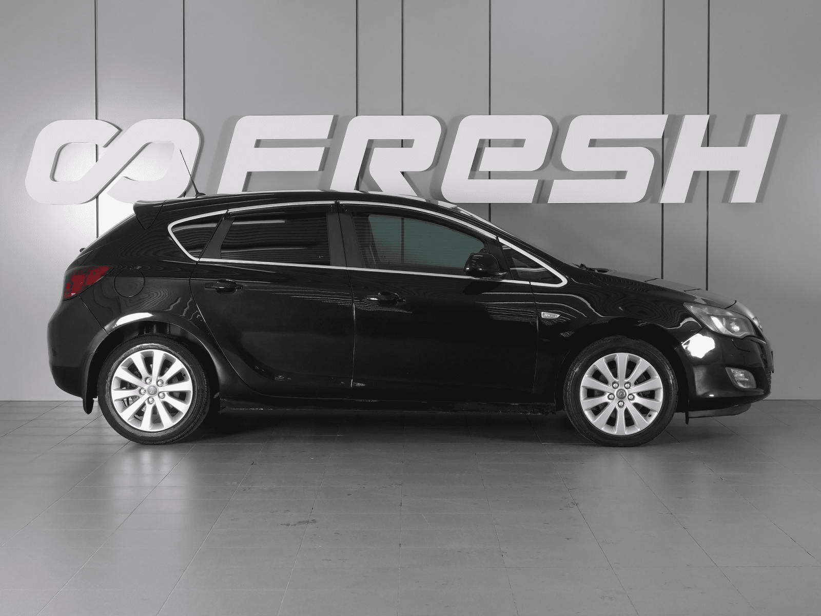 Opel Astra 2010 — миниатюра 5