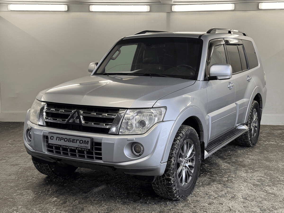 Mitsubishi Pajero 2012 — купить в Москва