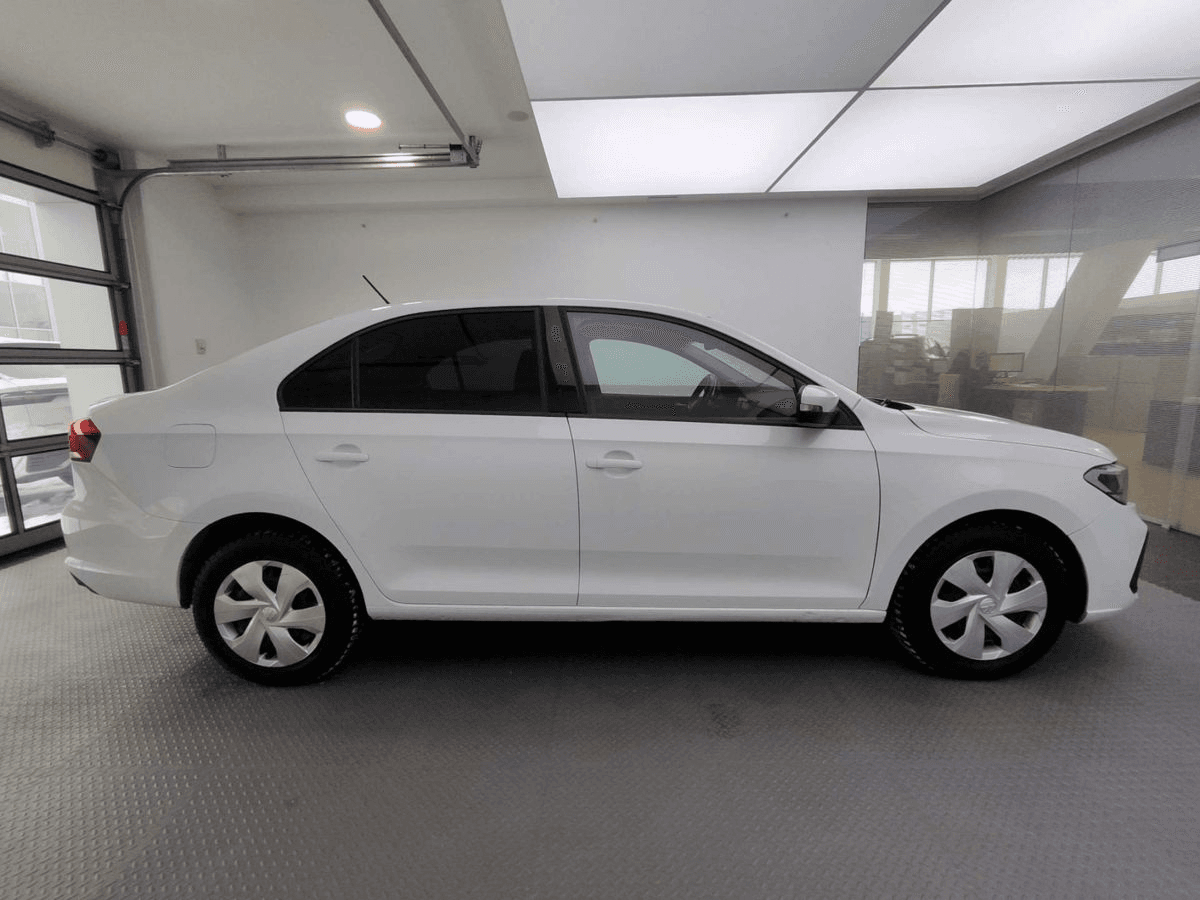 Volkswagen Polo 2021 — миниатюра 5