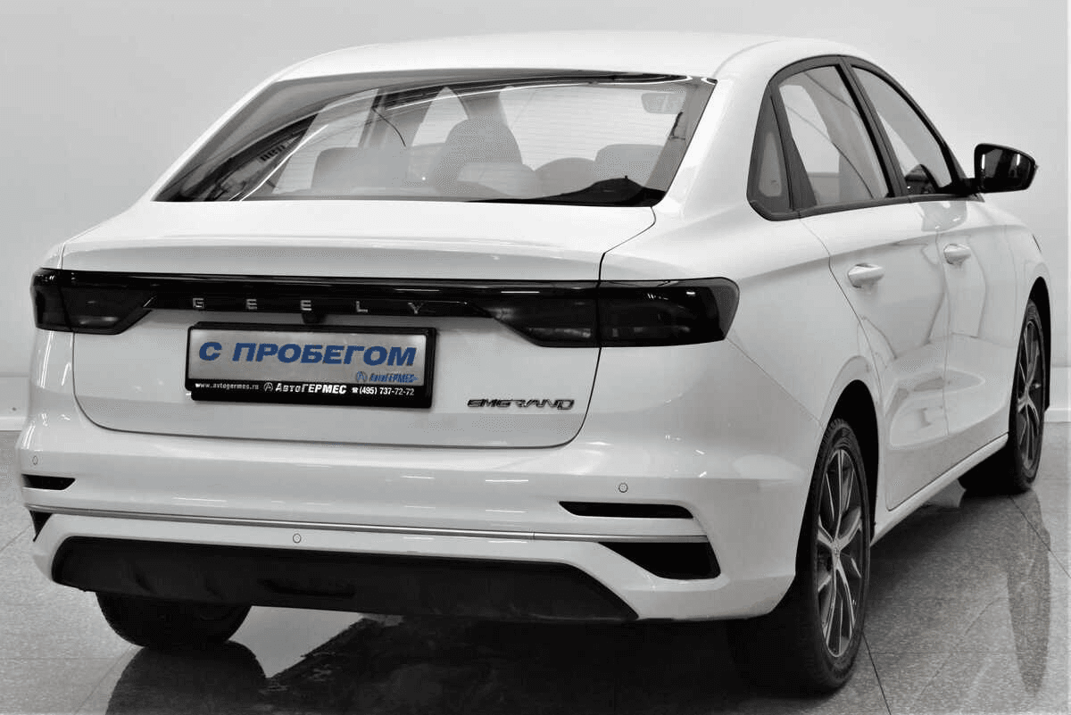 Geely Emgrand 2023 — миниатюра 4