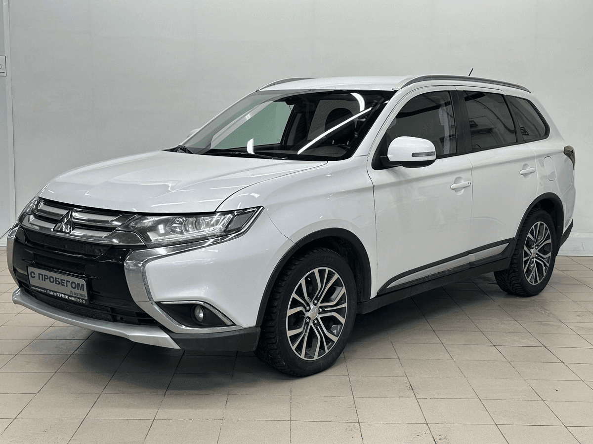 Mitsubishi Outlander 2016 — купить в Москва