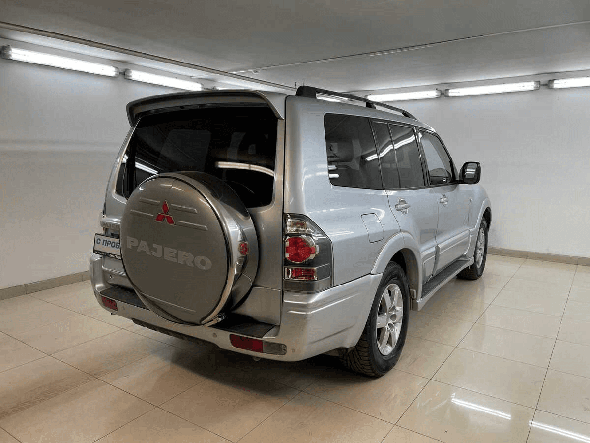 Mitsubishi Pajero 2006 — миниатюра 4