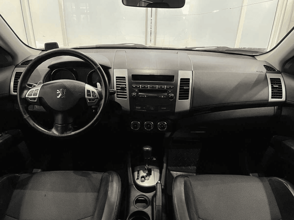 Peugeot 4007 2011 — миниатюра 5