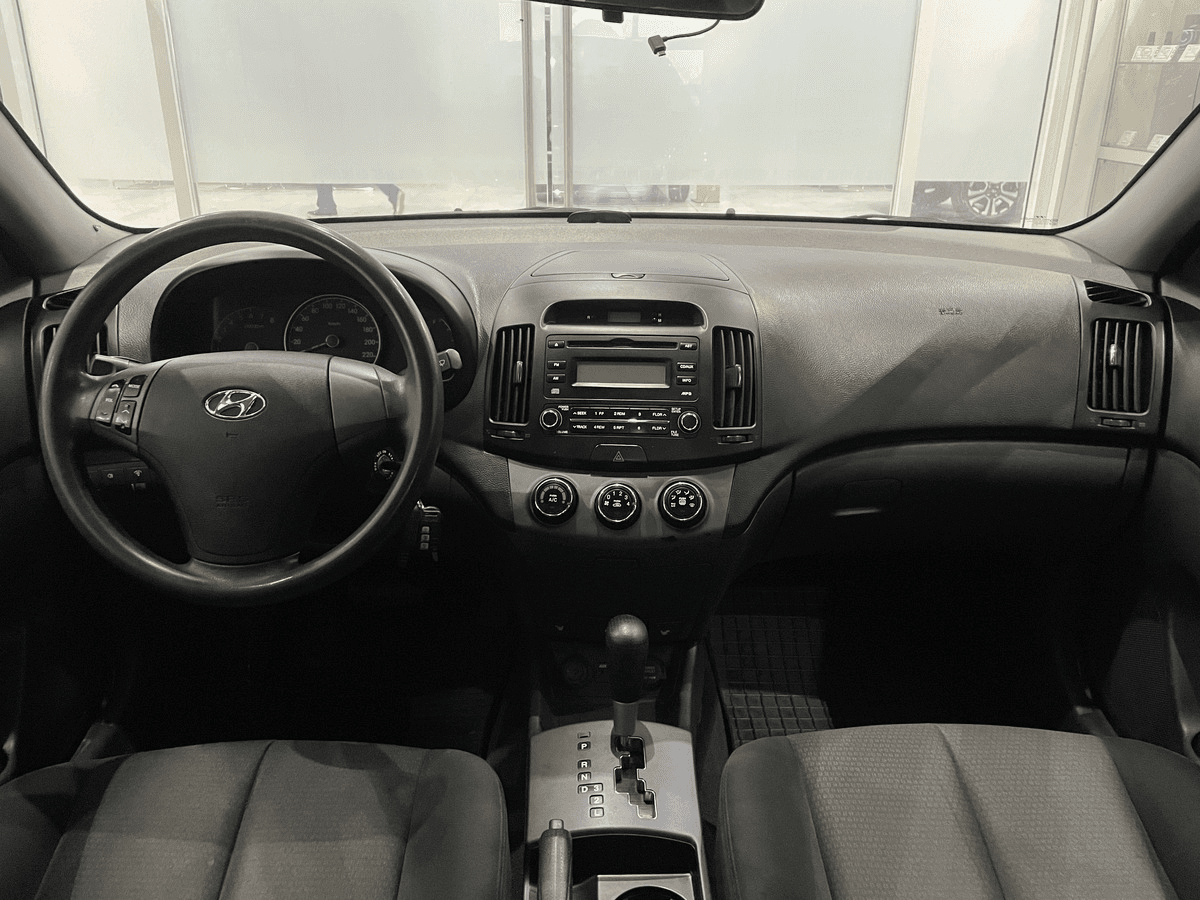 Hyundai Elantra 2009 — миниатюра 5