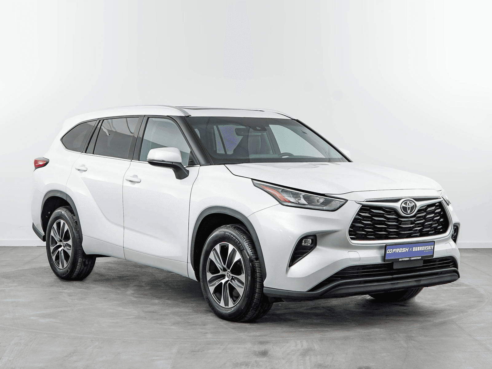 Toyota Highlander 2021 — купить в Москва