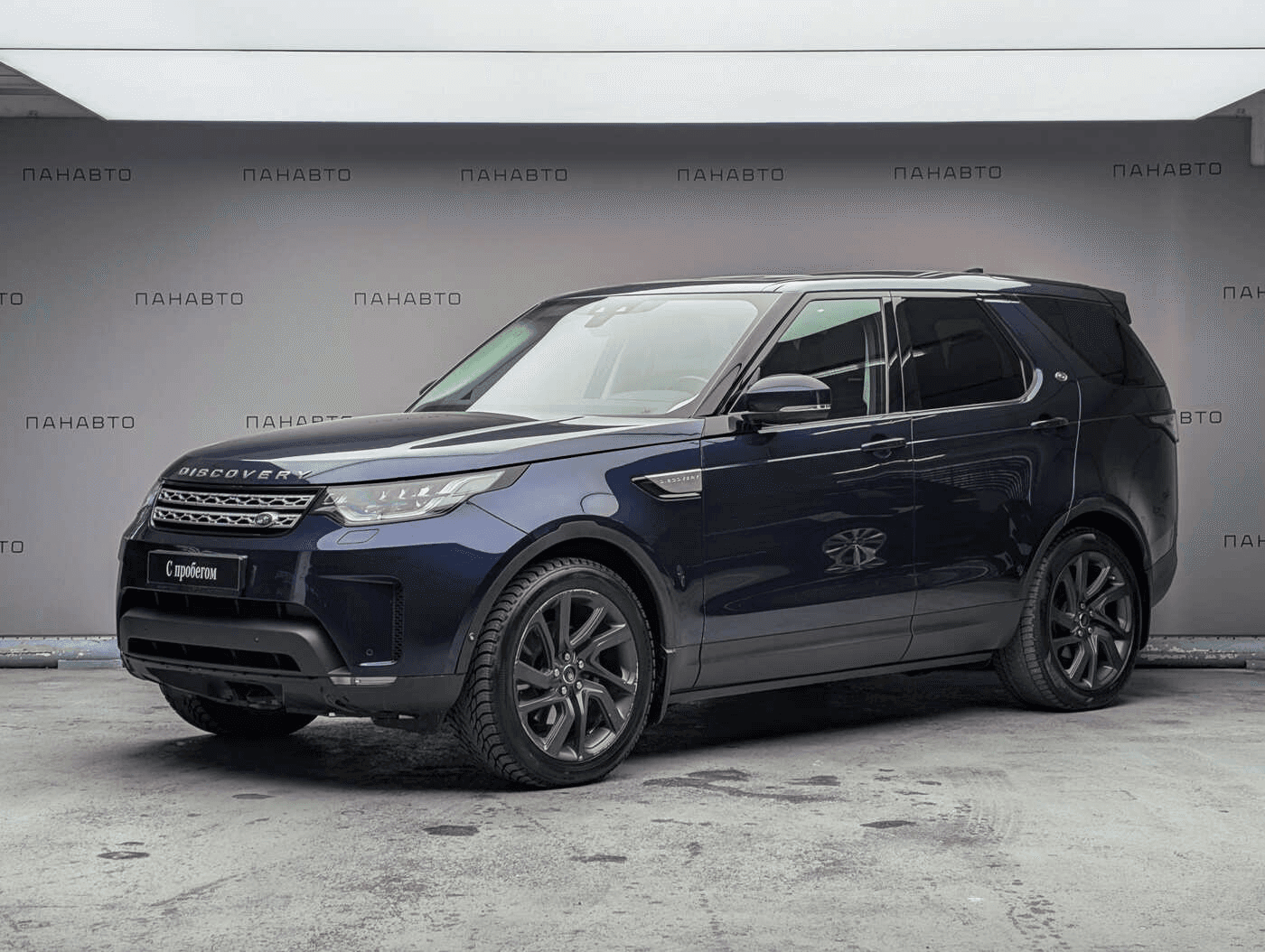 Land Rover Discovery 2018 — купить в Москва
